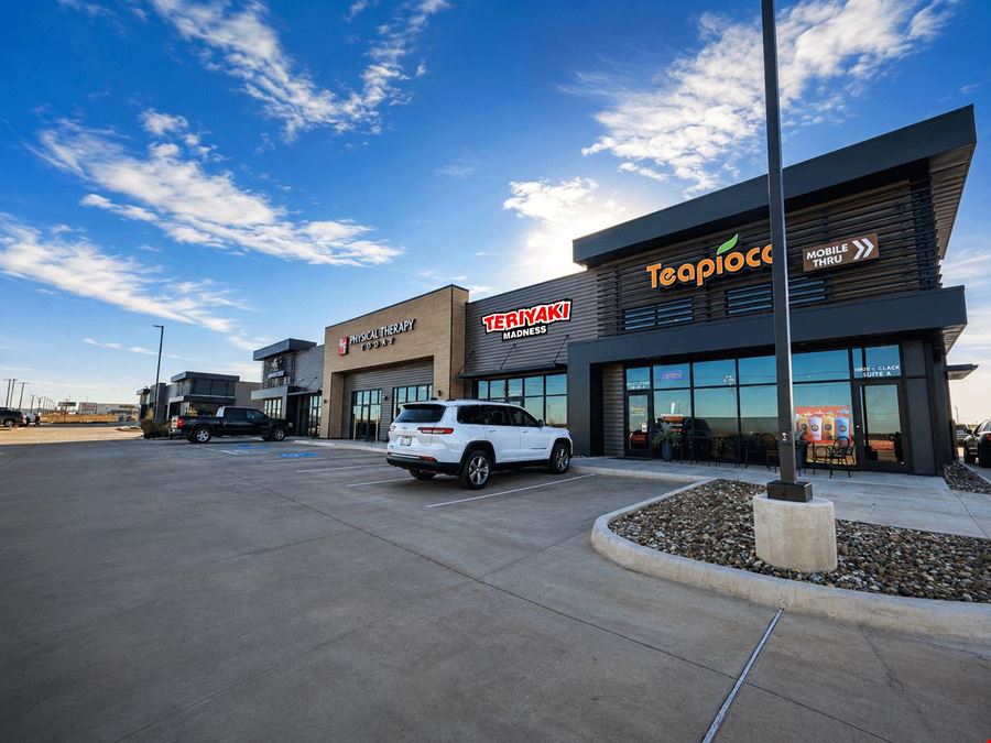 HWY 83 Retail Center