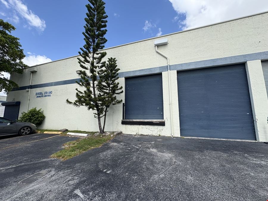 5220 NW 72nd Ave, G35