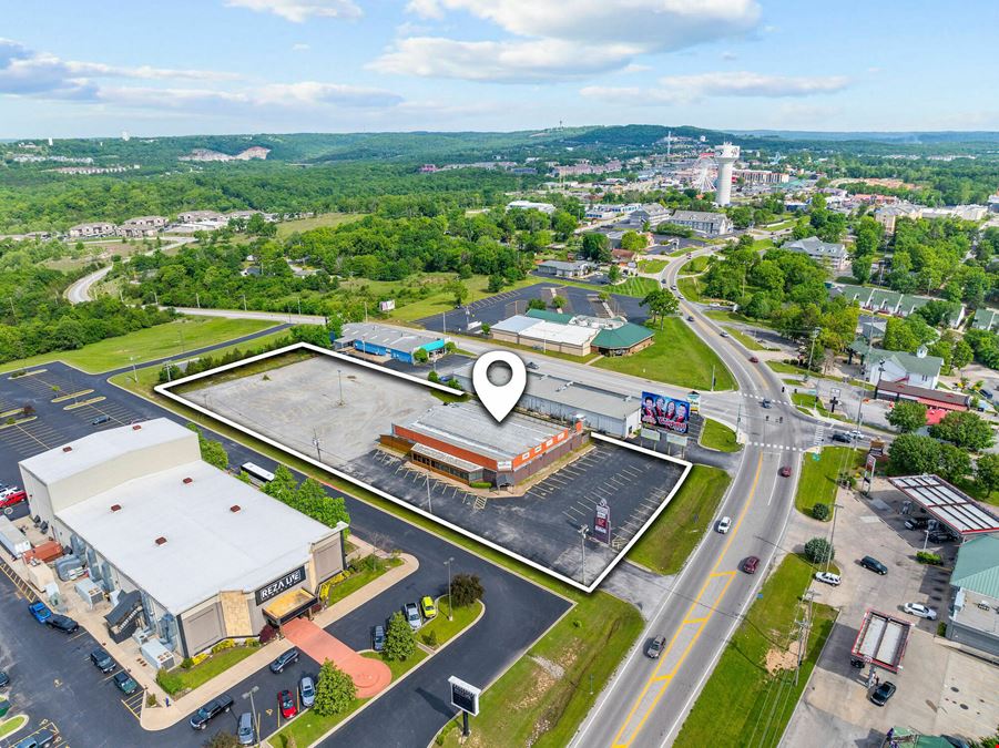 COMMERCIAL PROPERTY W/KITCHEN FOR SALE IN BRANSON, MO