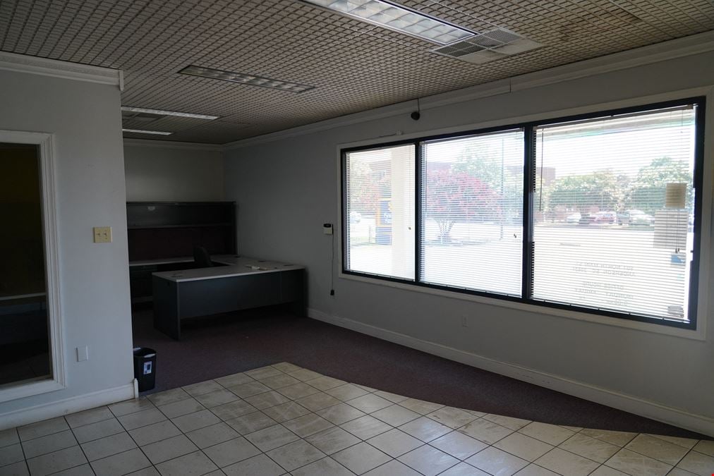 804 N Main St.