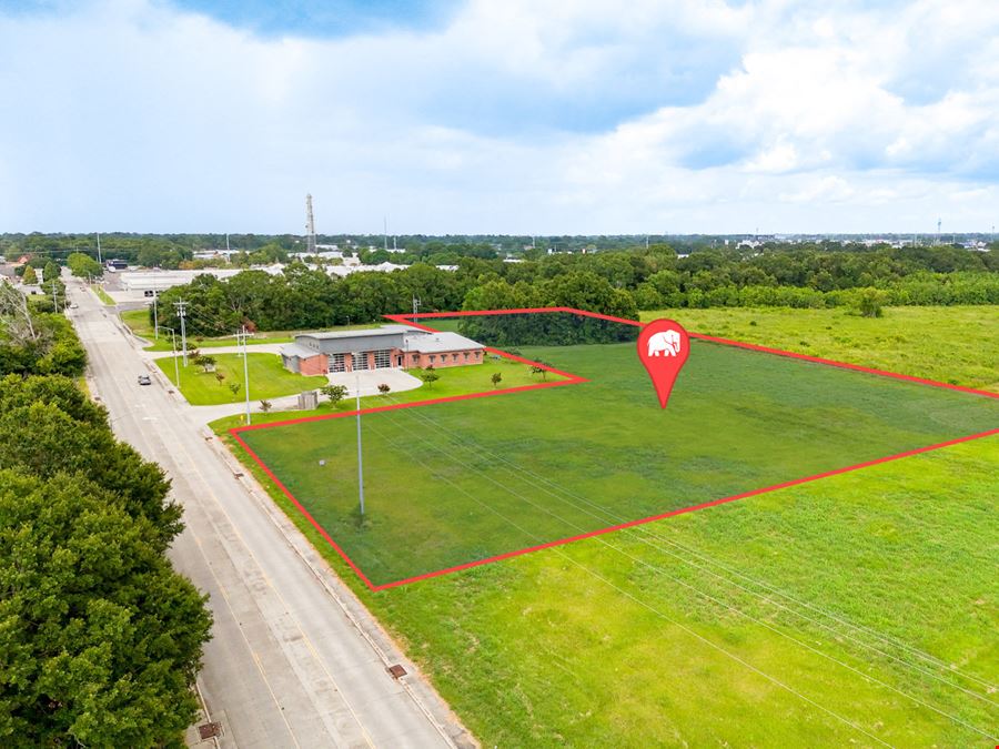 Commercial Land Near one of Lafayette’s Busiest Intersections