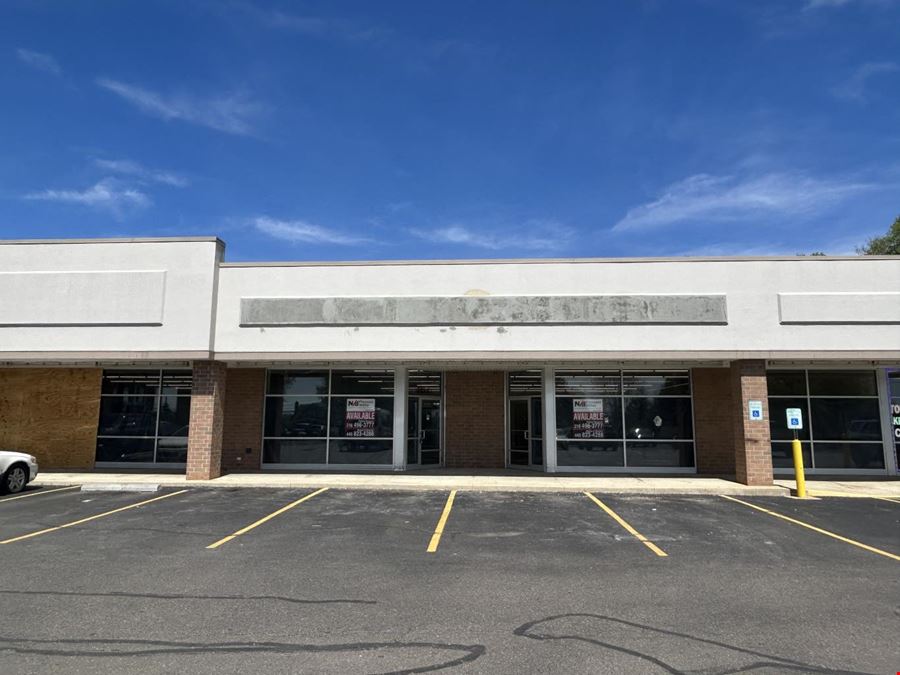 Cedar-Lodi Plaza