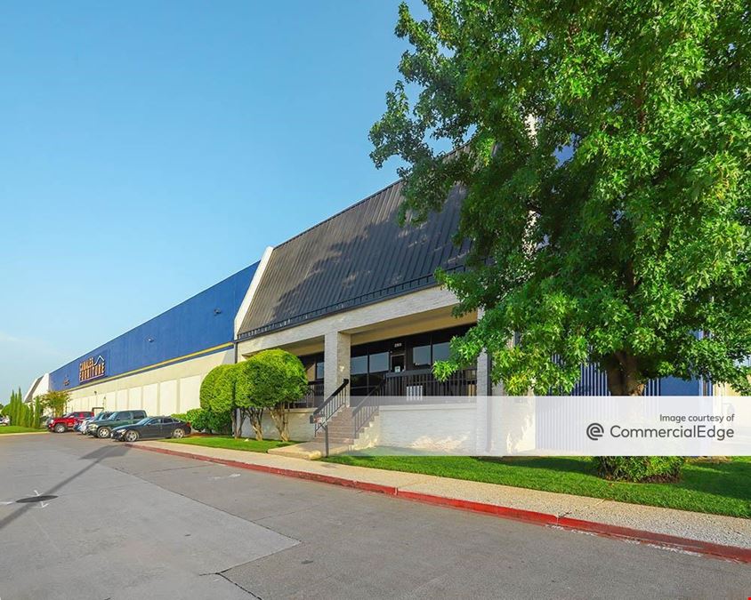 2200-2202 East Randol Mill Road