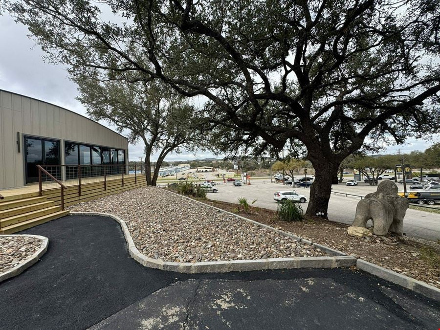 111 Plaza | Medical & Professional Office | HWY 281 Frontage | Bulverde, TX