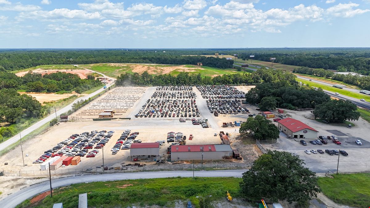 Former Barry's U Pull it Auto Parts