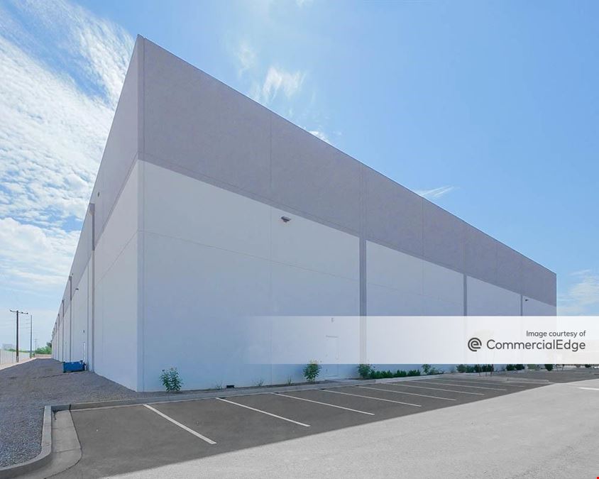 Prologis Phoenix Distribution Center - 555 South 65th Avenue