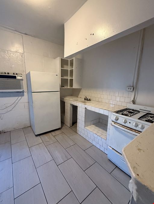 8019 Richards St, Houston, TX 77029: MULTI-TENANT, (6) UNITS