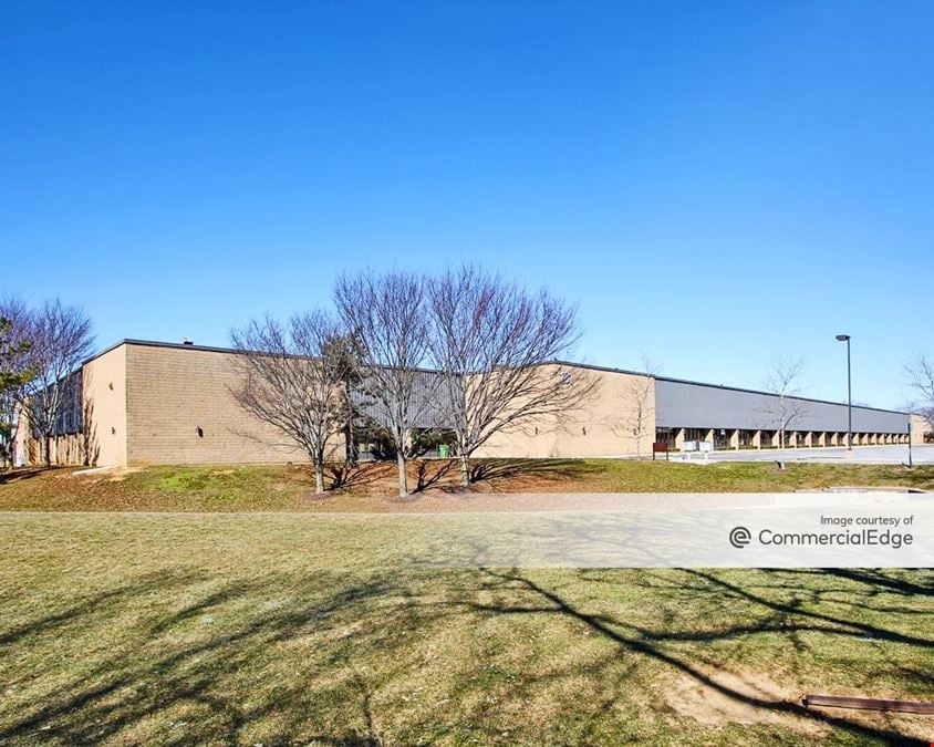 Forsgate Corporate Center - 181 Herrod Blvd