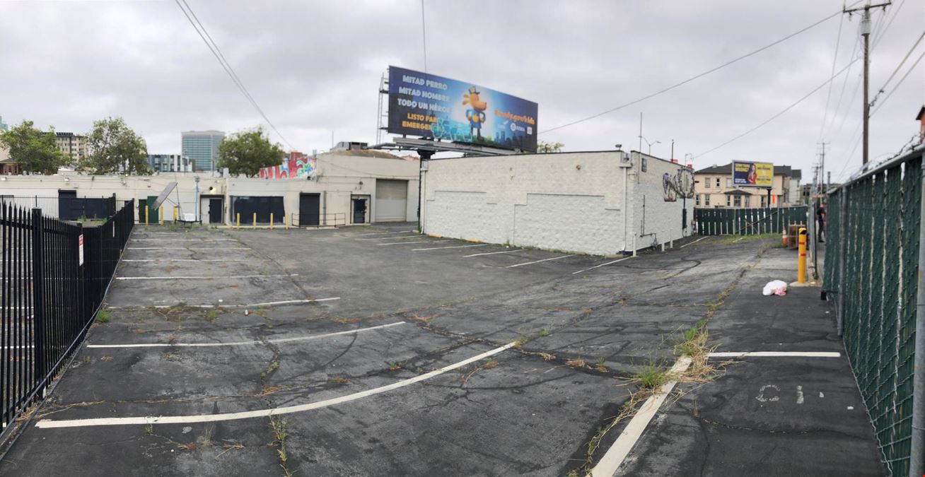 556 W Grand Avenue