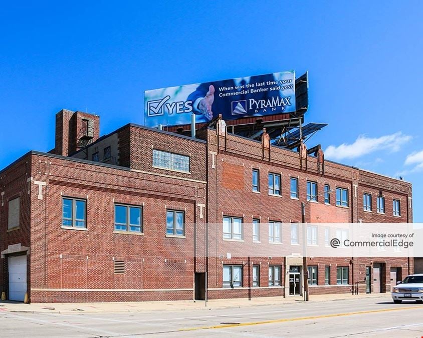 2120 West Clybourn Street