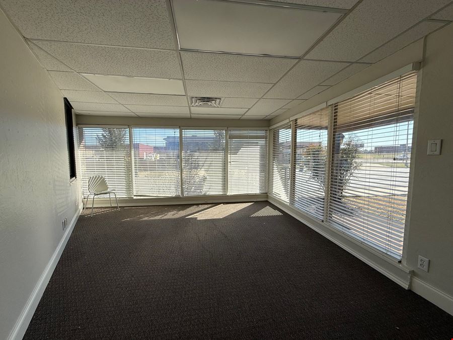 1715 N Broadway