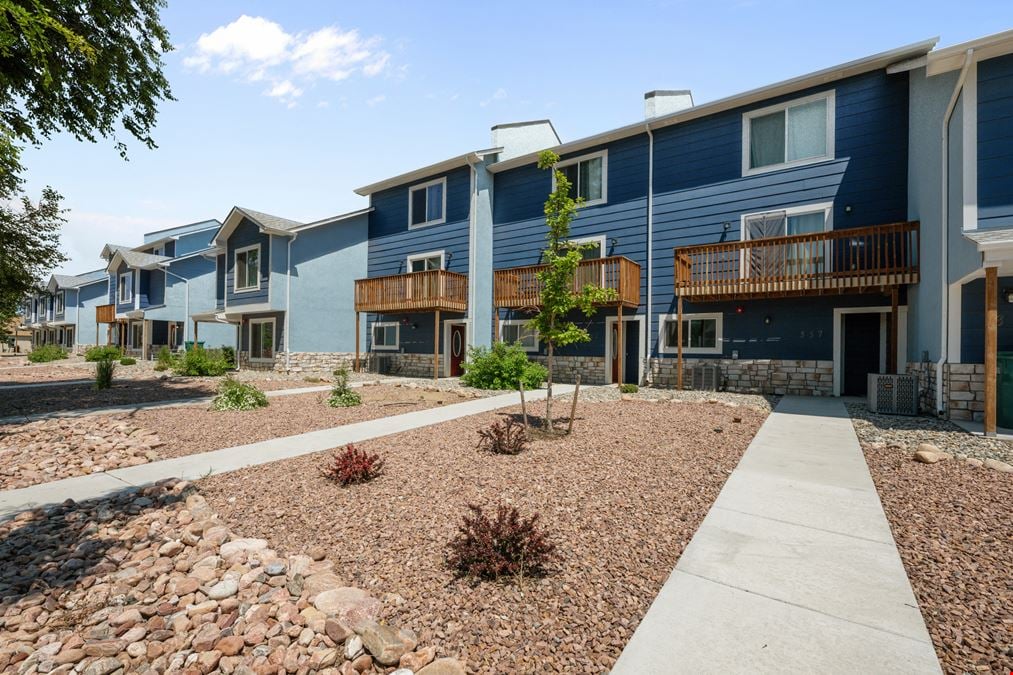 Fountain Village Townhomes