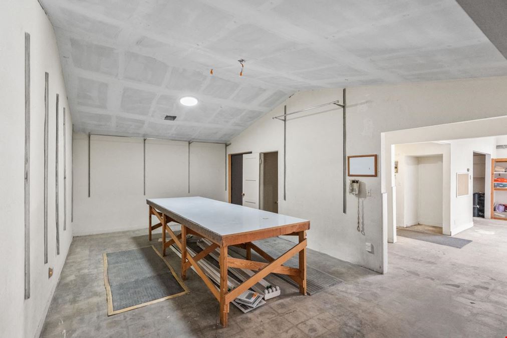 42462 Rancho Mirage Ln.