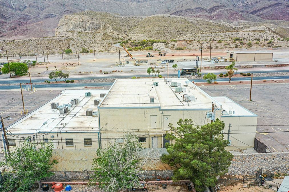 Previous Plasma Center Building FOR SALE