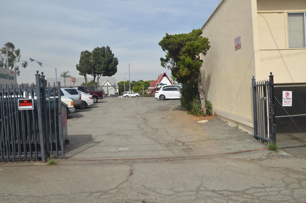 3001 W Beverly Blvd