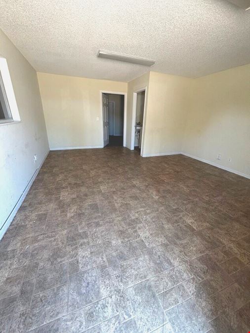 8511 Alton Ave