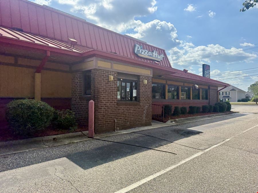 4,062 SF Restaurant Building on 1.05 Acres