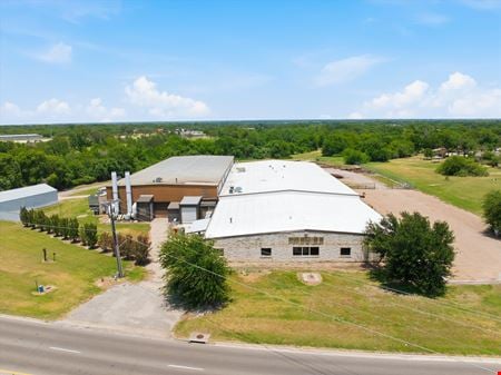 Preview of Industrial space for Sale at 6613 N 19th St