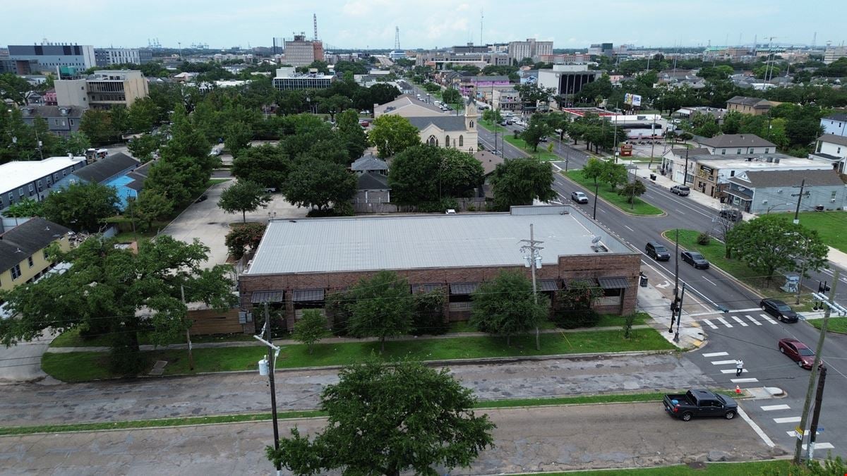 Former Dollar Store For Sublease