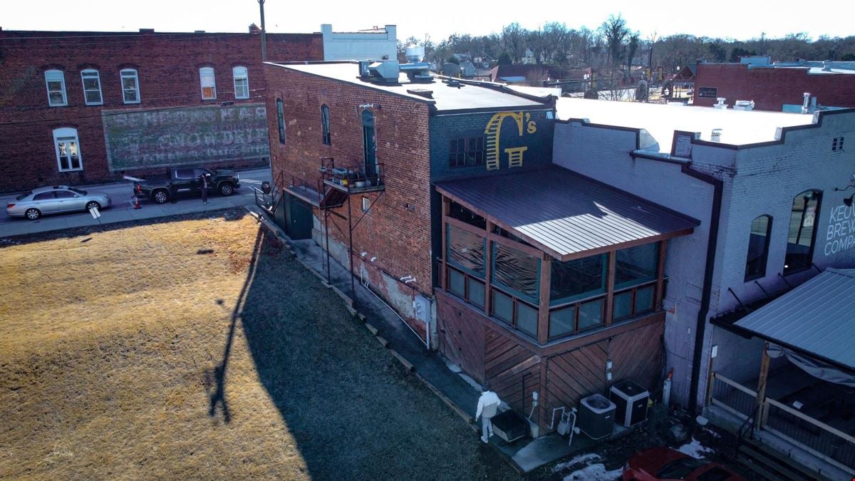 Two Story Historic Building- Downtown Seneca