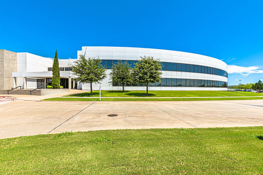 601 Sanden Blvd