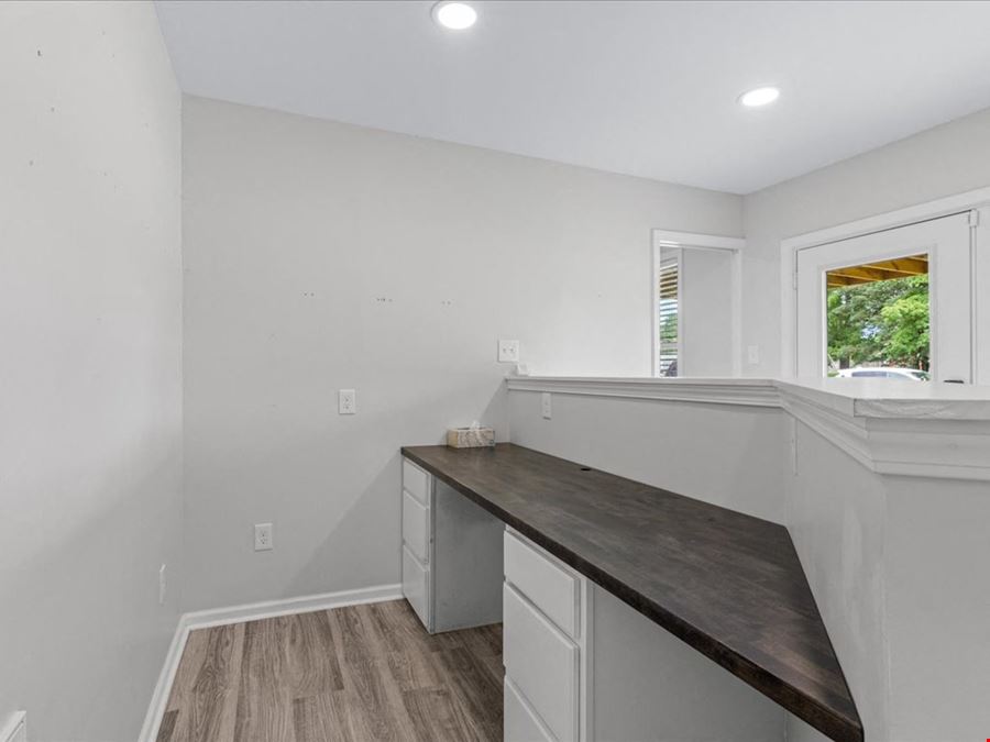2505 Lincoln Drive