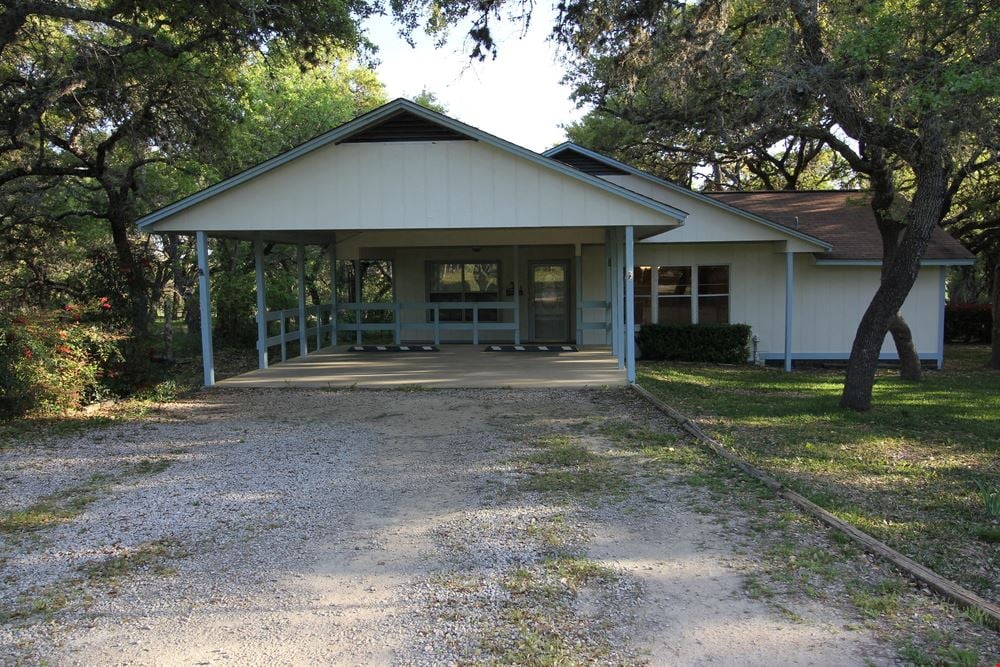 623 State Hwy 46 E, Boerne, TX 78006