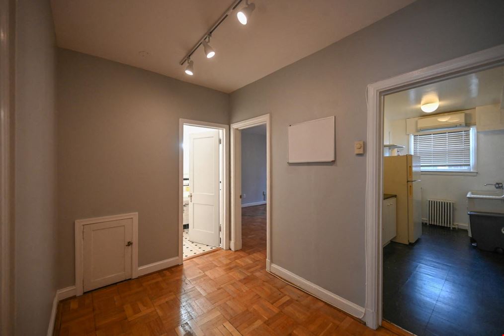 2607 24th St NW