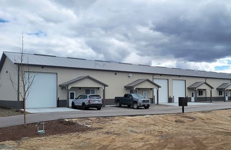 Preview of commercial space at 689 E Access St