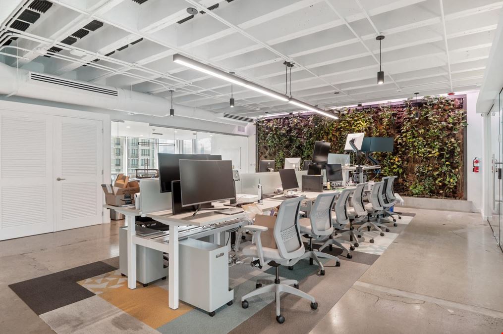 El Caribe Office Building