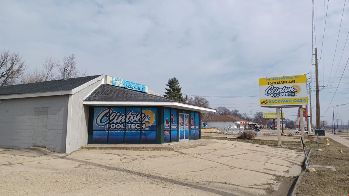 Retail in Clinton