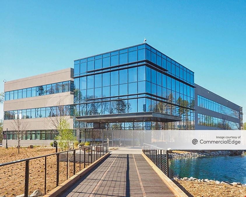 LakePointe Corporate Center