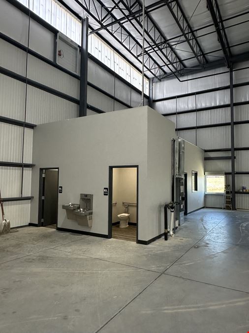 75,160 SF Premium Distribution Center for Lease