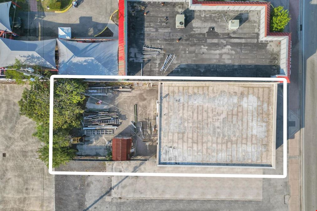 Retail Building (3,000 SF)