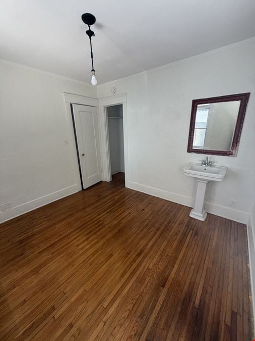 341 Redondo Ave