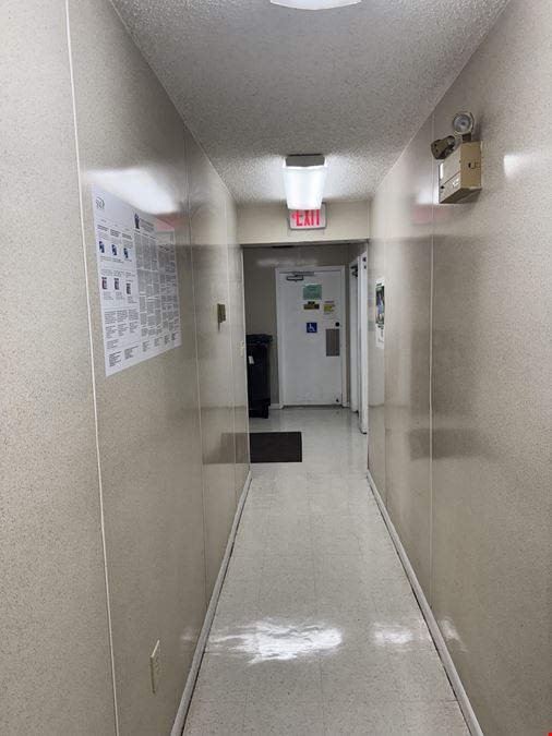 Deland Stand Alone Property- 4,248 SF