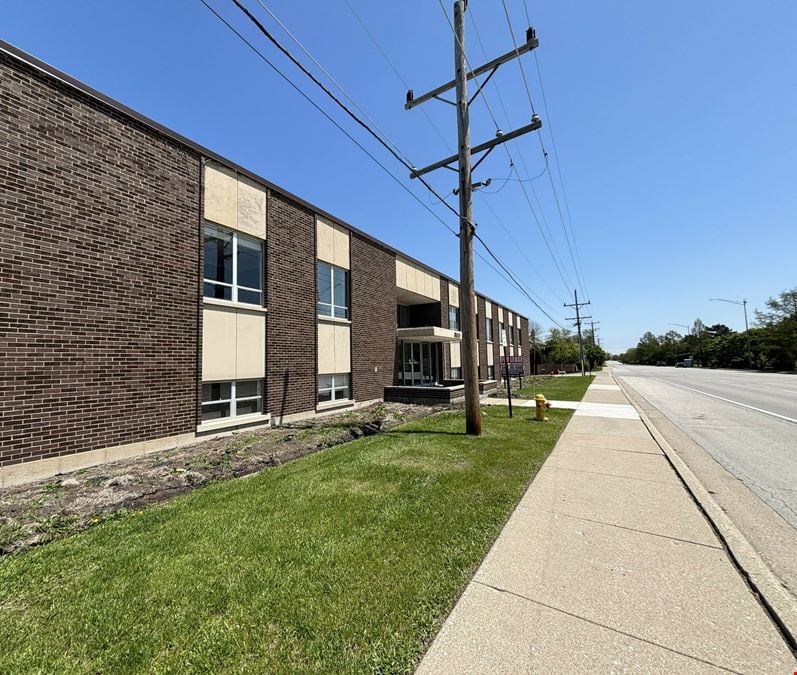 1100 W Northwest Highway