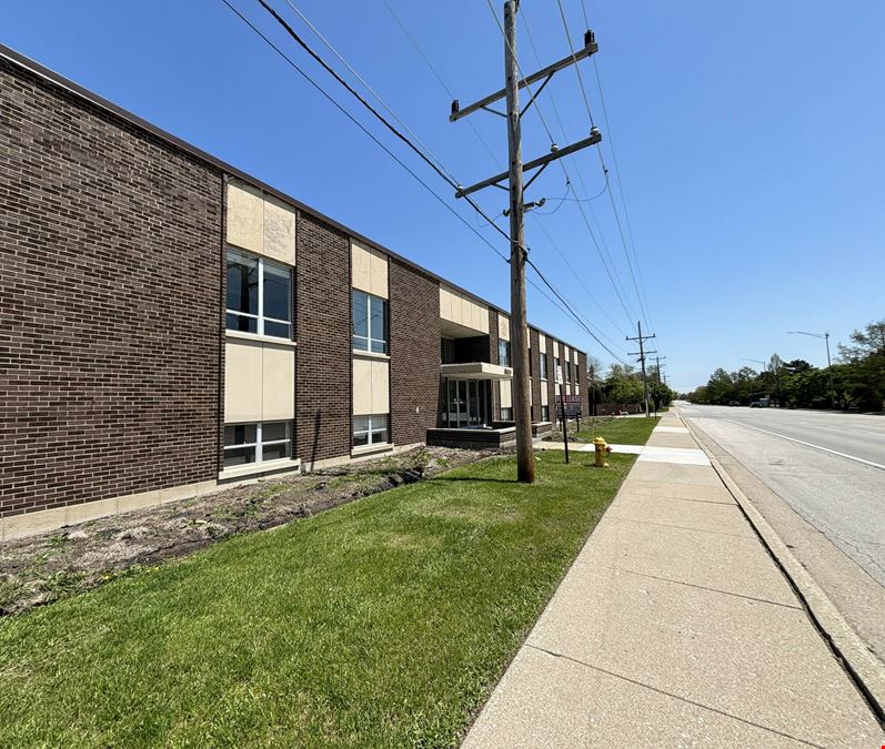 1100 W Northwest Highway