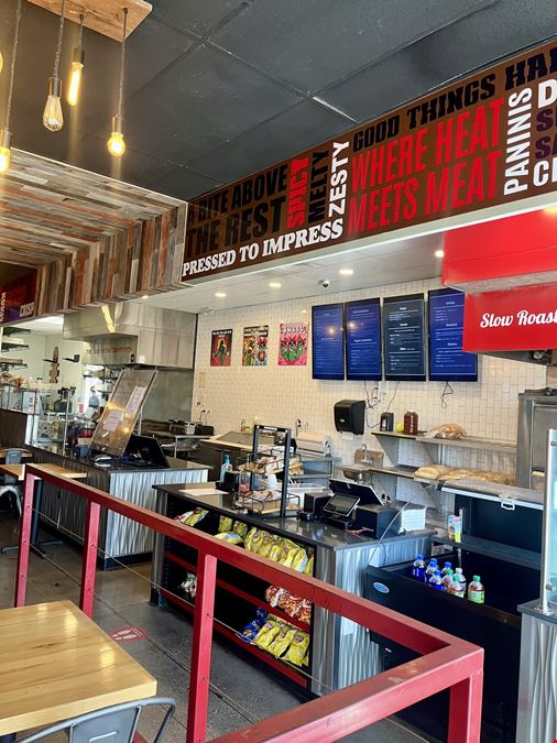 Endcap Turn Key Restaurant for SUBLEASE