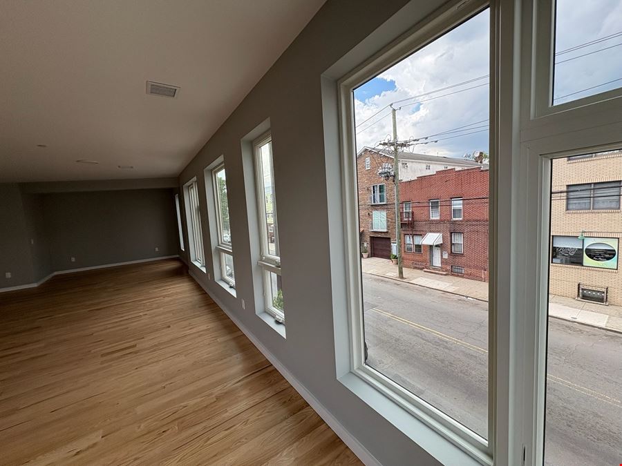 76 Pacific St, Newark