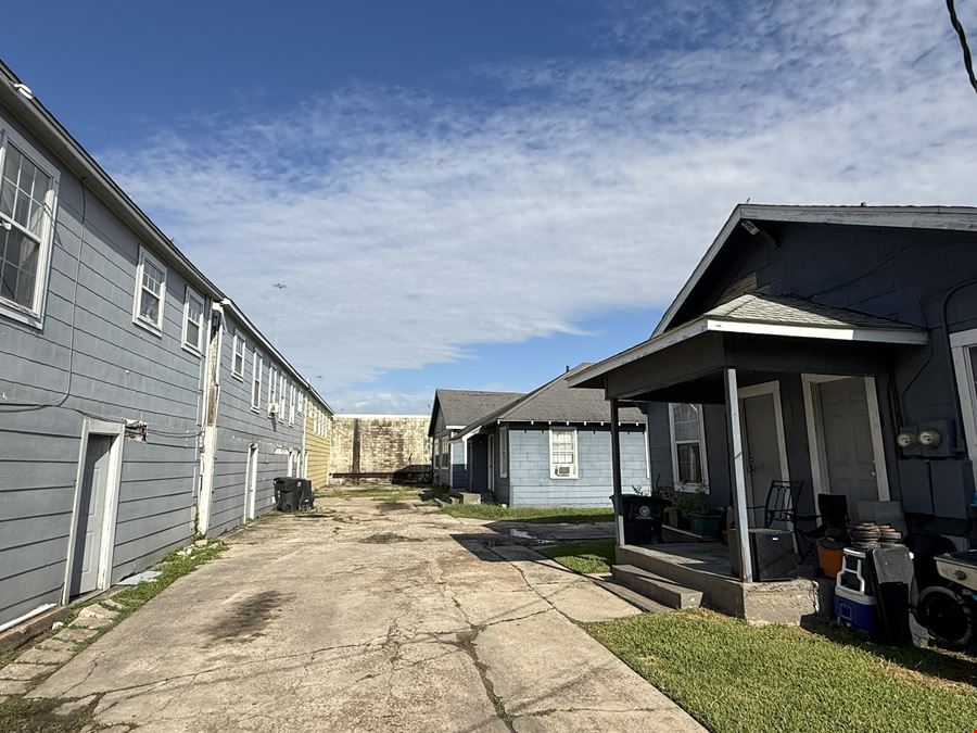 4831, 4135, & 4839 Gulf Fwy, Houston, TX 77023, 12-Units, EADO & UofH