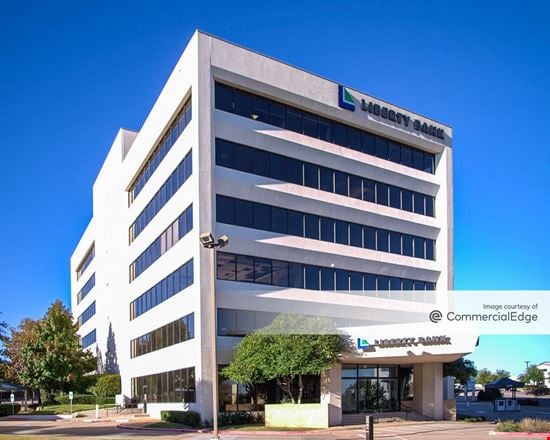 Preview of Office space for Rent at 3880 Hulen Street