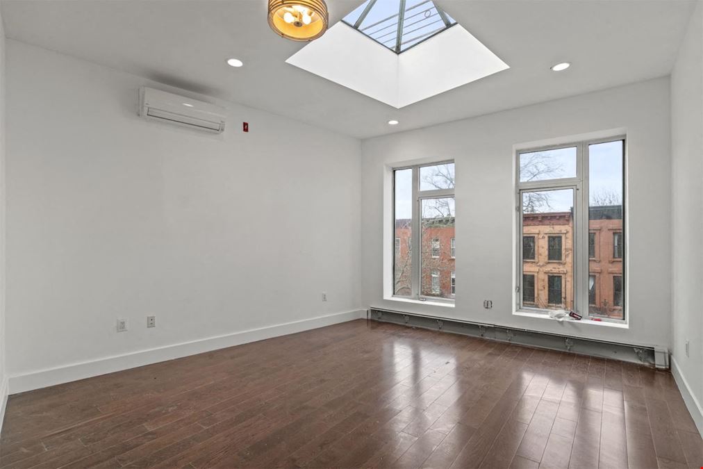 44-46 Decatur St
