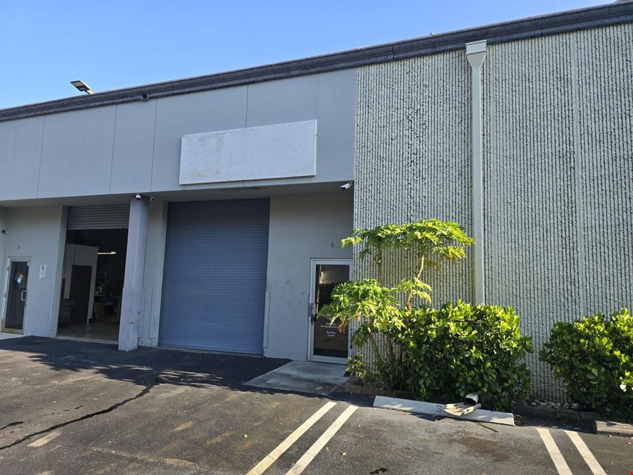 Office / Warehouse 2,628 SQFT