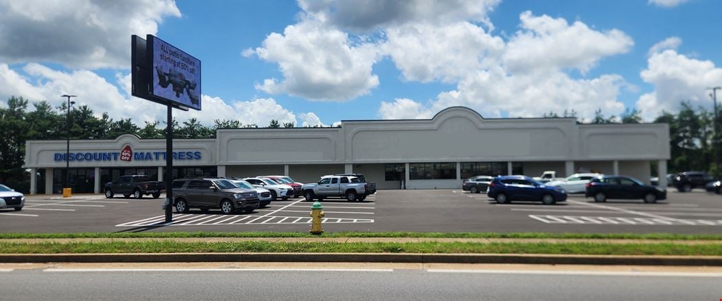 Preview of Retail space for Rent at 1555 Campbell Ln