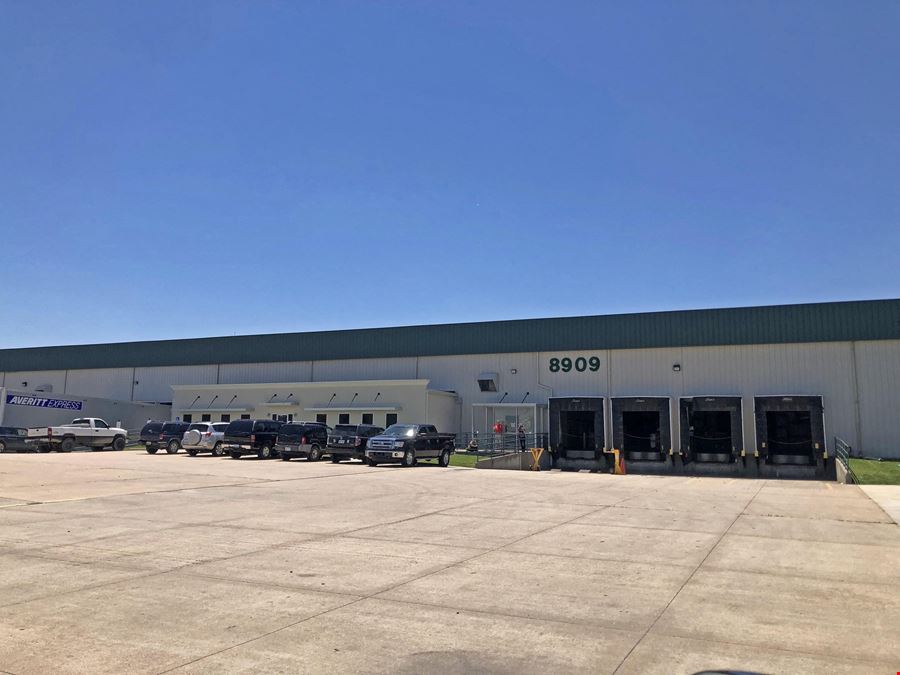 WAREHOUSE/DISTRIBUTION