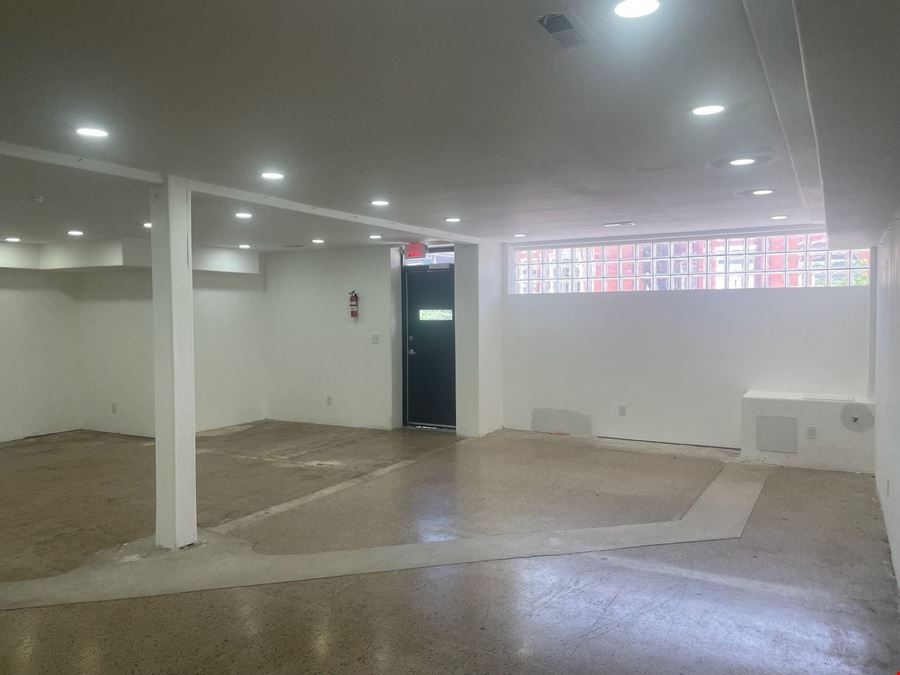 5,195± SF Renovated Building Zoned C2 - Louisville KY
