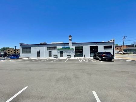 Preview of commercial space at 4210 Itaska St