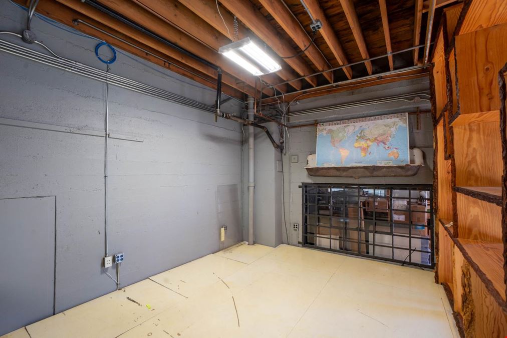 2319 NE Glisan Street, Portland, OR 97232