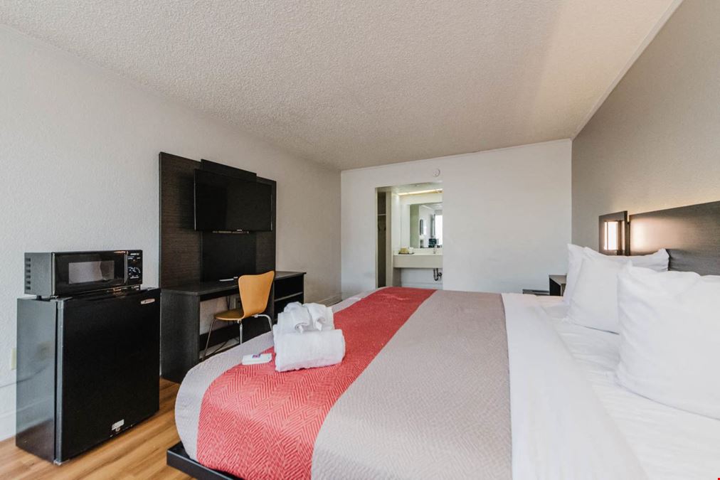 Motel 6 + Studio 6